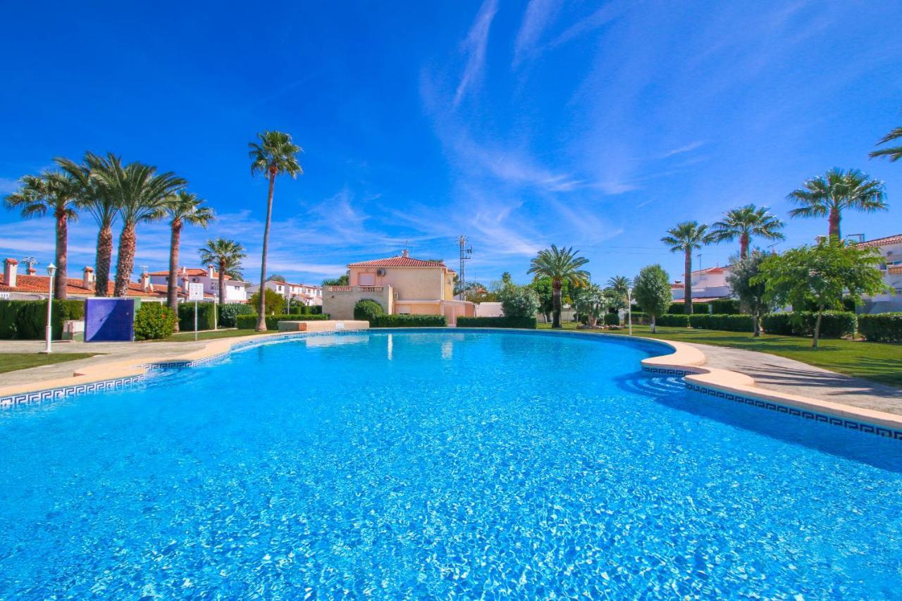 فيلا Residencial El Cortijo دينايا المظهر الخارجي الصورة